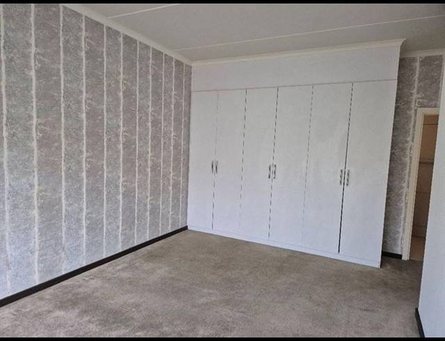 2 BEDROOM APARTMENT FOR SALE IN LILIANTON